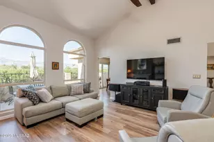 7251 E Rosslare Dr, Tucson, AZ 85715 - Photo 9