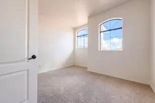 5997 N Moon Crest Dr, Tucson, AZ 85718 - Photo 19