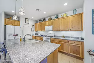 1750 E Sage Thrasher Dr, Green Valley, AZ 85614 - Photo 11