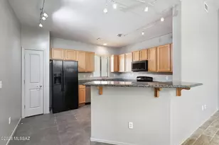 8753 N Mugho Pine Trail, Tucson, AZ 85743 - Photo 15