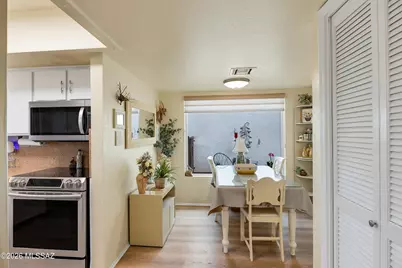 9220 E Lakeside Court, Tucson, AZ 85749 - Photo 7