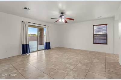 2067 W Silver Grass Place, Tucson, AZ 85745 - Photo 7