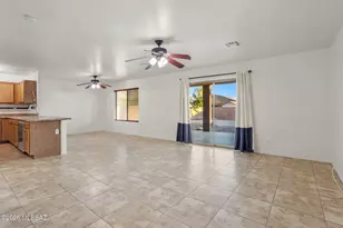 2067 W Silver Grass Pl, Tucson, AZ 85745 - Photo 9