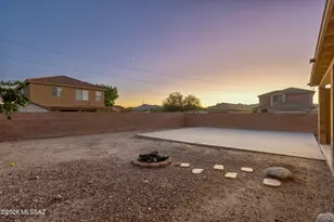 2067 W Silver Grass Pl, Tucson, AZ 85745 - Photo 29