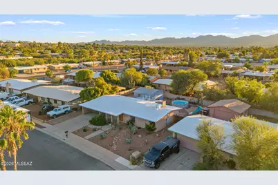 7641 N Casimir Pulaski Avenue, Tucson, AZ 85741 - Photo 35