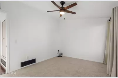 7641 N Casimir Pulaski Avenue, Tucson, AZ 85741 - Photo 21