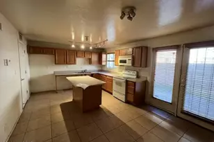 923 N Desert Ave Rd, Tucson, AZ 85711 - Photo 5
