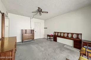 79 E Villas Cir, Tucson, AZ 85705 - Photo 19