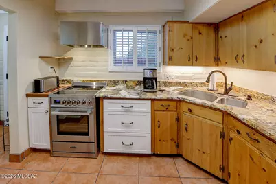 3935 N Country Club Road #32B, Tucson, AZ 85716 - Photo 11