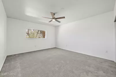 918 W Camino Guarina, Green Valley, AZ 85614 - Photo 5