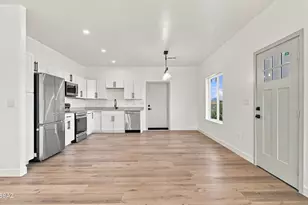3721 E Wetstones Rd, Vail, AZ 85641 - Photo 11