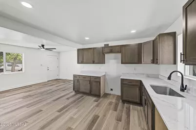 2739 E Beverly Drive, Tucson, AZ 85716 - Photo 7
