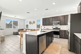 7970 S Borealis Wy, Tucson, AZ 85747 - Photo 13