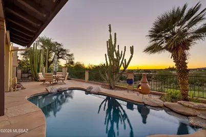 1238 E Camino Diestro, Oro Valley, AZ 85704 - Photo 35