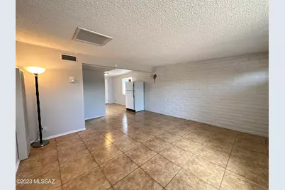 5739 E 24th Street, Tucson, AZ 85711 - Photo 3