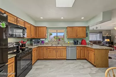 120 W Calle Frambuesa, Green Valley, AZ 85614 - Photo 25