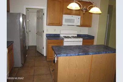 4258 E Sapphire Falls Drive, Tucson, AZ 85712 - Photo 5