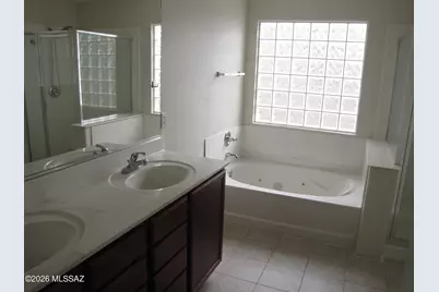 4258 E Sapphire Falls Drive, Tucson, AZ 85712 - Photo 7