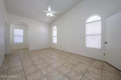 1621 Colonial Heights, Tucson, AZ 85746 - Photo 11