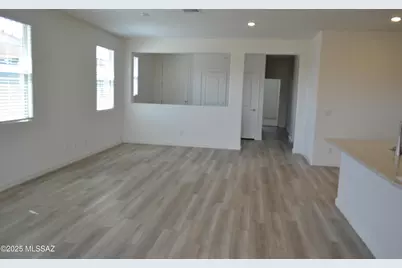 8716 N Magdalena Place, Oro Valley, AZ 85742 - Photo 3