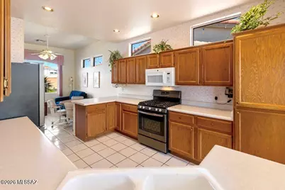 1092 E Balmoral Place, Oro Valley, AZ 85755 - Photo 5
