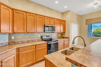 5957 S Meadow Hills Loop, Green Valley, AZ 85622 - Photo 7