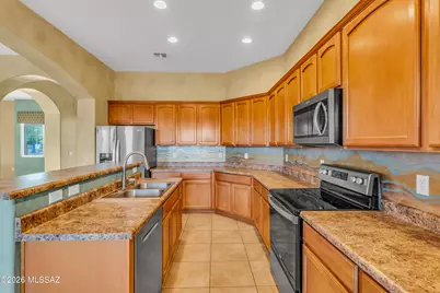 5957 S Meadow Hills Loop, Green Valley, AZ 85622 - Photo 13