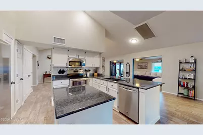 4812 W Ferret Drive, Tucson, AZ 85742 - Photo 11