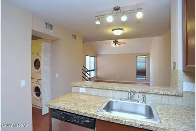 7618 E Callisto Circle #127, Tucson, AZ 85715 - Photo 11