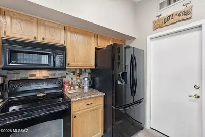 14221 N Trade Winds Way, Oro Valley, AZ 85755 - Photo 11