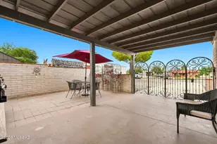 942 S Abrego Dr, Green Valley, AZ 85614 - Photo 17