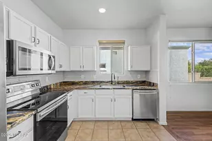 2233 W Gramercy Dr, Green Valley, AZ 85622 - Photo 9