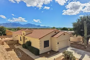 2687 S Ridge Top Dr, Green Valley, AZ 85614 - Photo 3