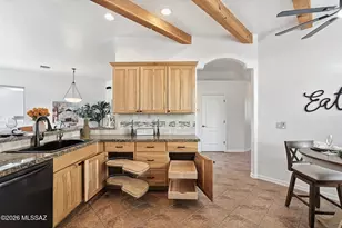 2687 S Ridge Top Dr, Green Valley, AZ 85614 - Photo 17