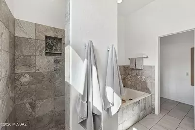 2687 S Ridge Top Drive, Green Valley, AZ 85614 - Photo 35