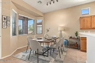 1866 W VÃ­a Del Recodo, Green Valley, AZ 85622 - Photo 11