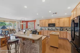 1936 N Laguna Oaks Dr, Green Valley, AZ 85614 - Photo 13