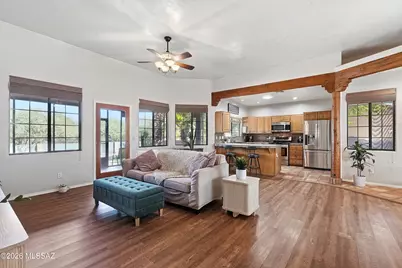 1300 W Paseo Del Compadre, Sahuarita, AZ 85629 - Photo 9