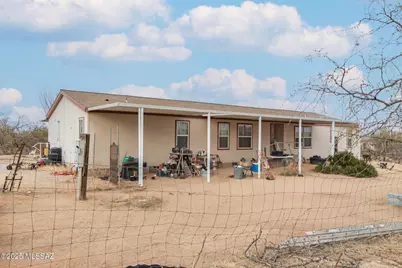 6425 W Pima Mine Road, Sahuarita, AZ 85629 - Photo 1