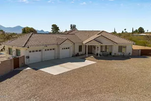 725 Calle De Julio, Green Valley, AZ 85614 - Photo 1