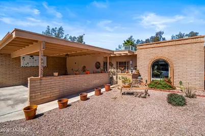 10235 N Valle Del Oro Drive, Tucson, AZ 85737 - Photo 1