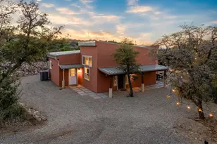 275 W Rochette Road NW, Oracle, AZ 85623 - Photo 1