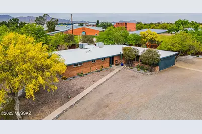 1652 W Roller Coaster Road, Tucson, AZ 85704 - Photo 1