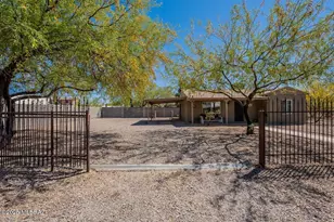 3250 E 24th St, Tucson, AZ 85713 - Photo 1