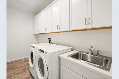 10414 E Silver Fox Drive, Tucson, AZ 85748 - Photo 1