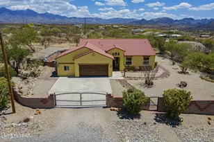 1888 Circulo Guatemala, Rio Rico, AZ 85648 - Photo 1