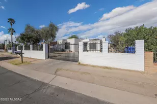 815 W Hawaii Dr, Tucson, AZ 85706 - Photo 1