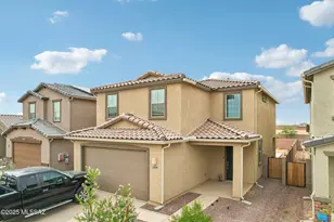 22039 E Thunderhead Dr, Red Rock, AZ 85145 - Photo 1