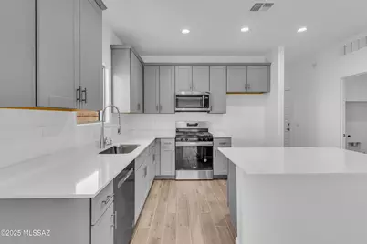 14039 E Canidae Drive E, Vail, AZ 85641 - Photo 1