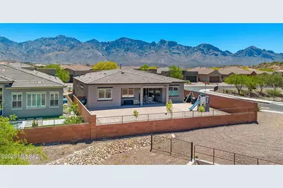 13415 N Fiesta Flower Drive, Oro Valley, AZ 85755 - Photo 1